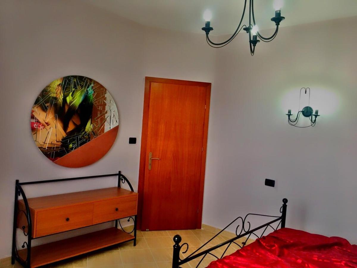 Luxury Holiday In Royal Apartment For King And Queen Sarandë 外观 照片