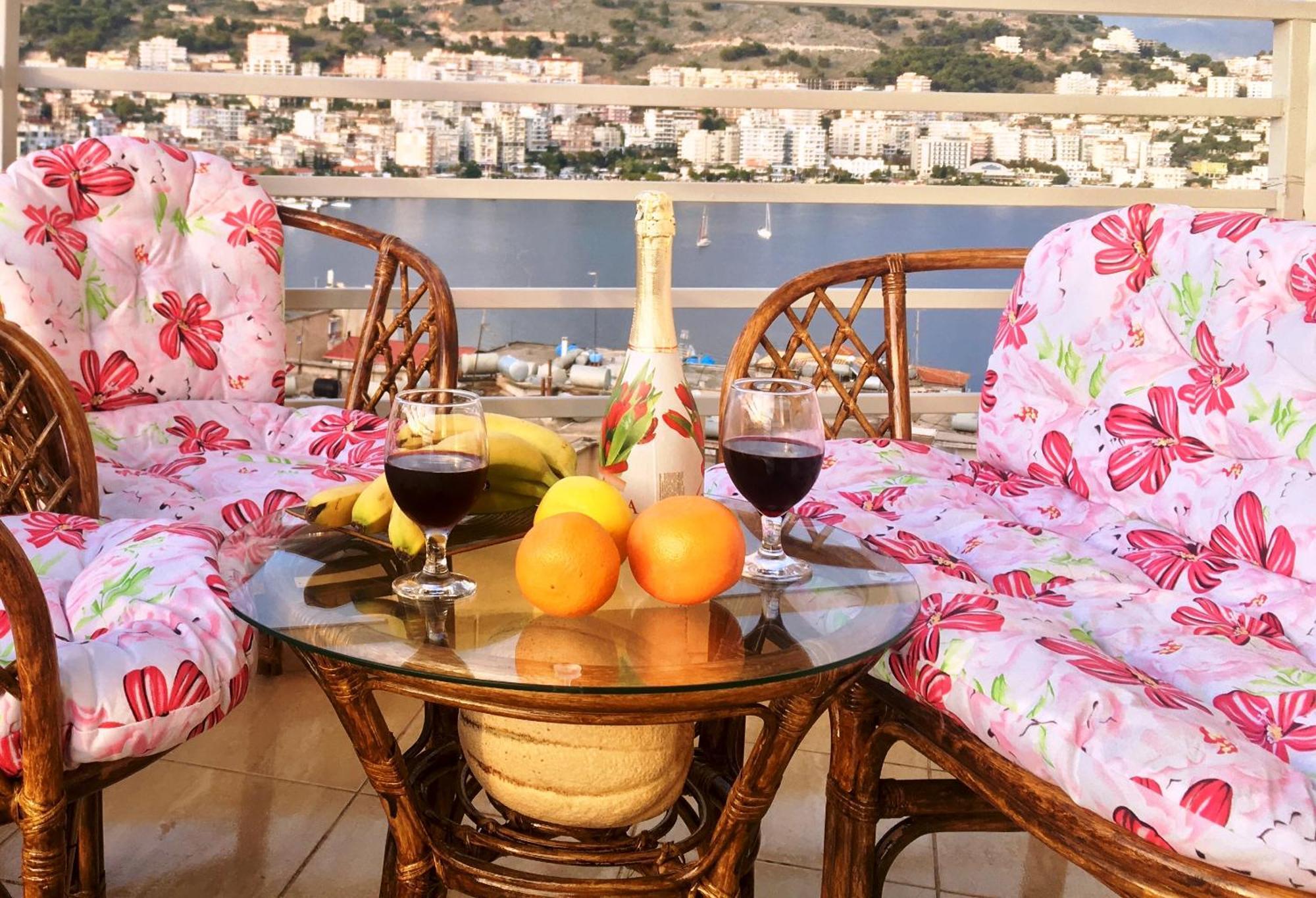 Luxury Holiday In Royal Apartment For King And Queen Sarandë 外观 照片