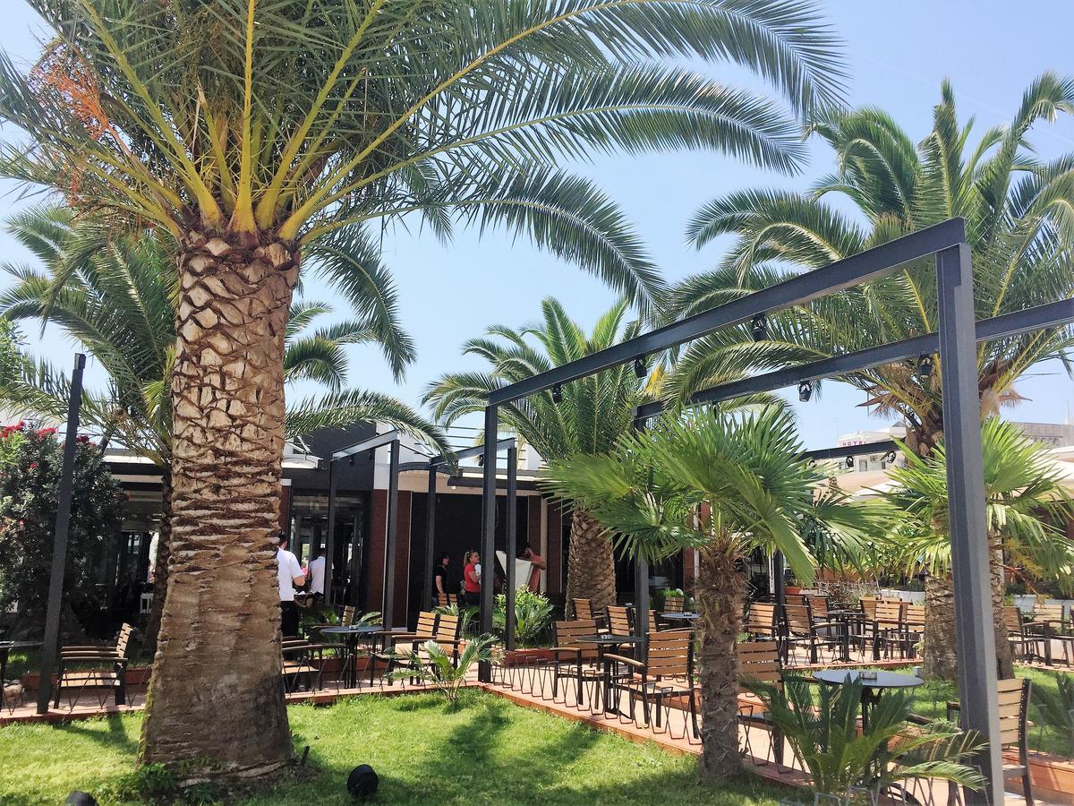 Luxury Holiday In Royal Apartment For King And Queen Sarandë 外观 照片