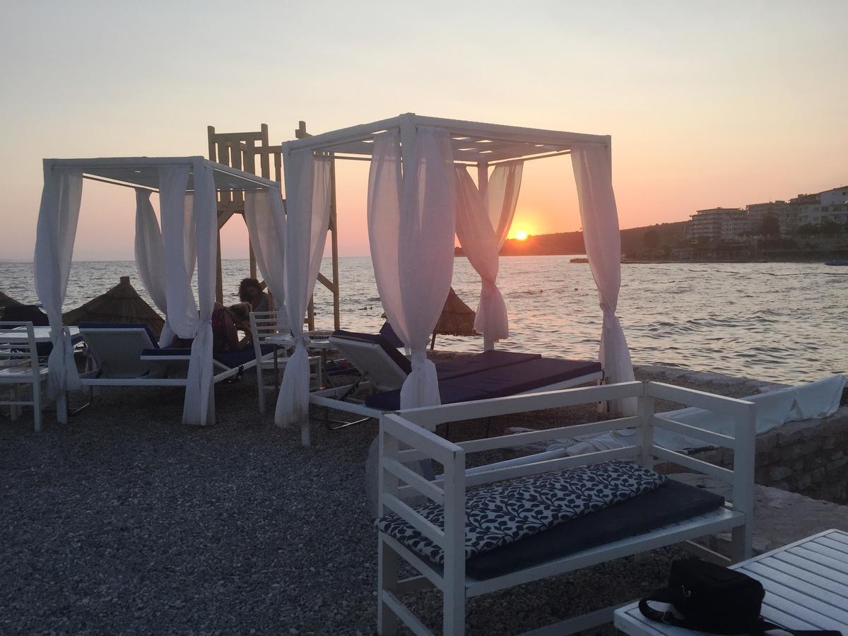Luxury Holiday In Royal Apartment For King And Queen Sarandë 外观 照片